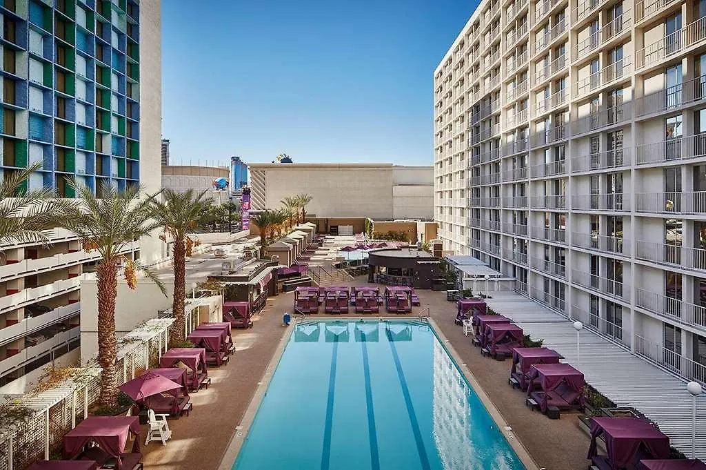 Tq Harrah S Las Vegas